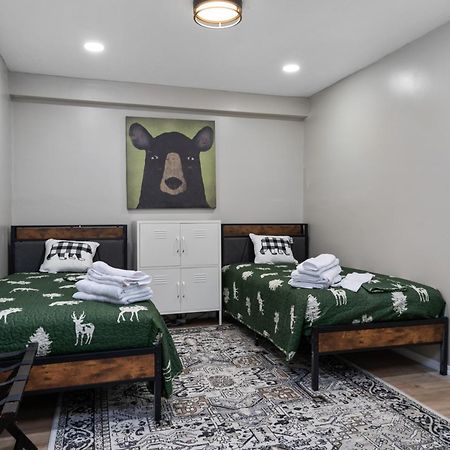 Spacious Cabin Near Hocking Hills And Caves With Hot Tub And Firepit Laurelville Esterno foto
