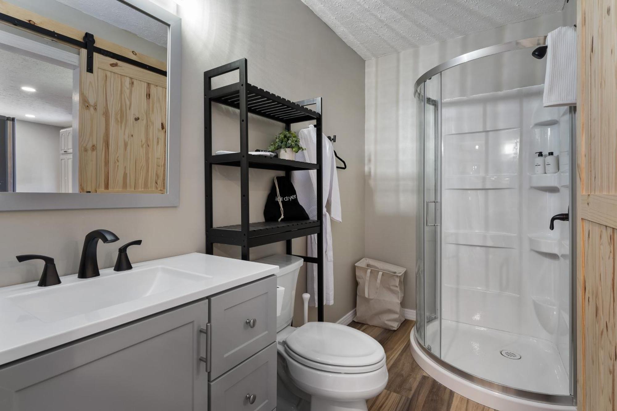 Spacious Cabin Near Hocking Hills And Caves With Hot Tub And Firepit Laurelville Esterno foto