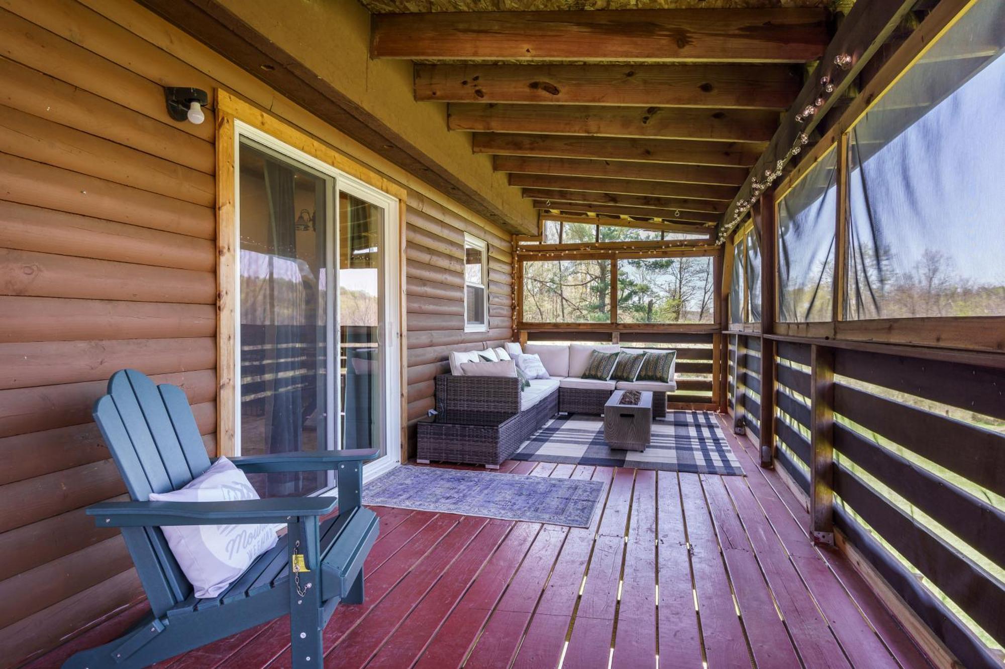 Spacious Cabin Near Hocking Hills And Caves With Hot Tub And Firepit Laurelville Esterno foto
